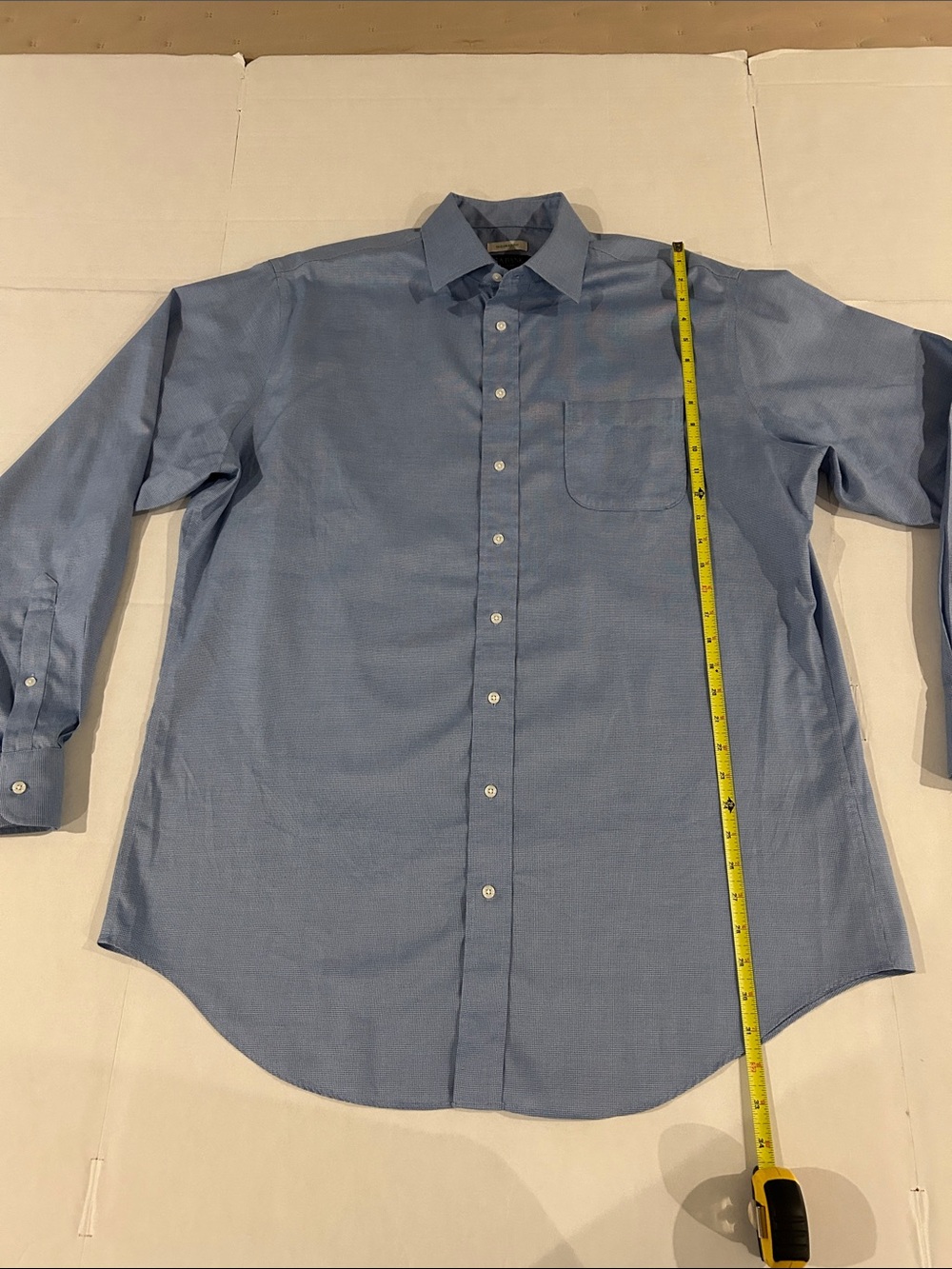 Jos. A. Bank traveler dress shirt 17-1/2 36/37 long sleeve blue tailored fit